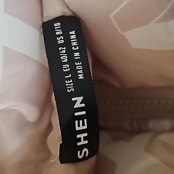 Seeing puffer Winter Jacket - Picture 2 of 2